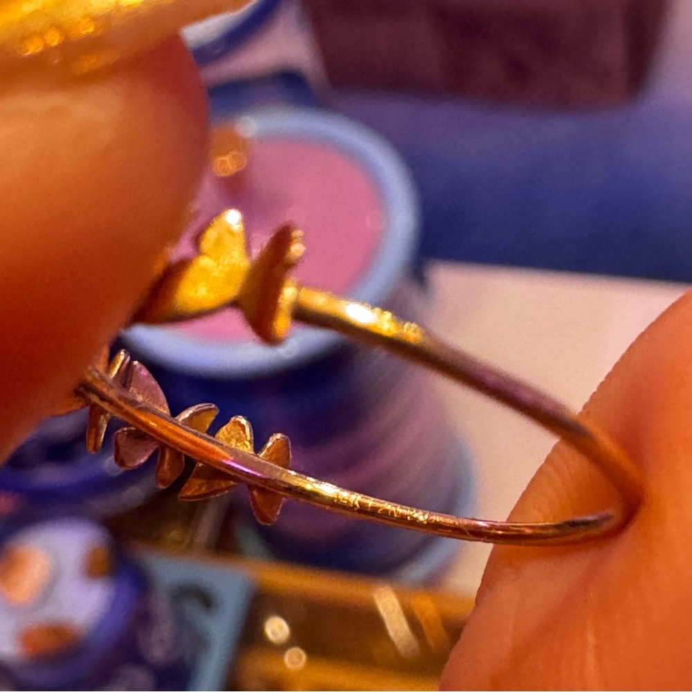 18K Solid Yellow Gold Dainty Butterfly Cluster - Picture 4 of 7